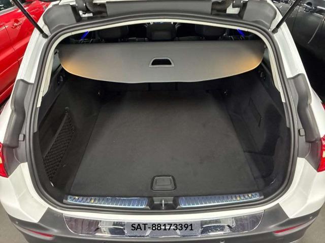 Mercedes Benz C-CLASS 2022-01 8342955-6