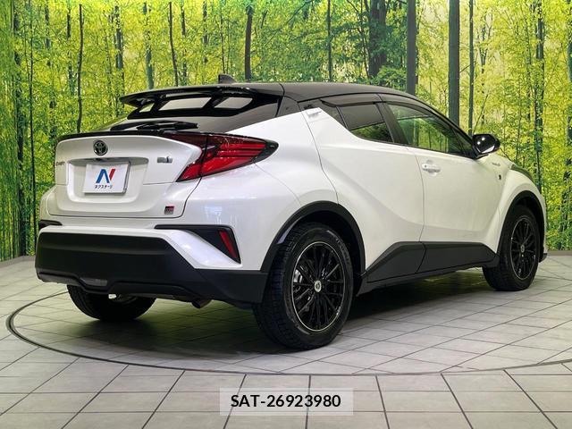 Toyota C-HR 2020-01 8342060-17