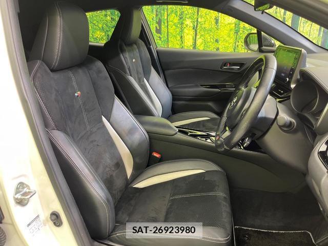 Toyota C-HR 2020-01 8342060-8