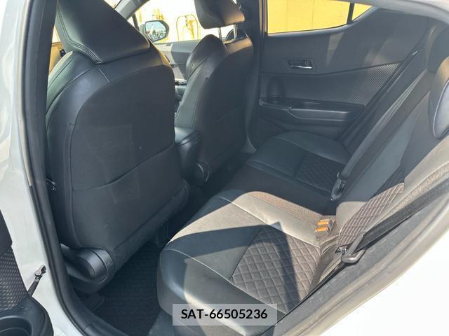 Toyota C-HR 2021-01 8342289-14