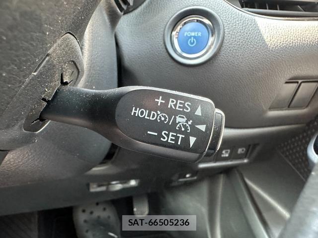 Toyota C-HR 2021-01 8342289-5