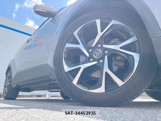 Toyota C-HR 2018-01 8343338-13