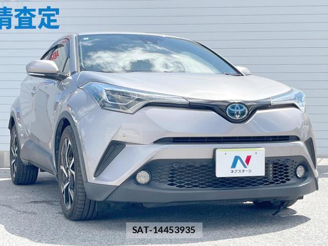 Toyota C-HR 2018-01 8343338-16