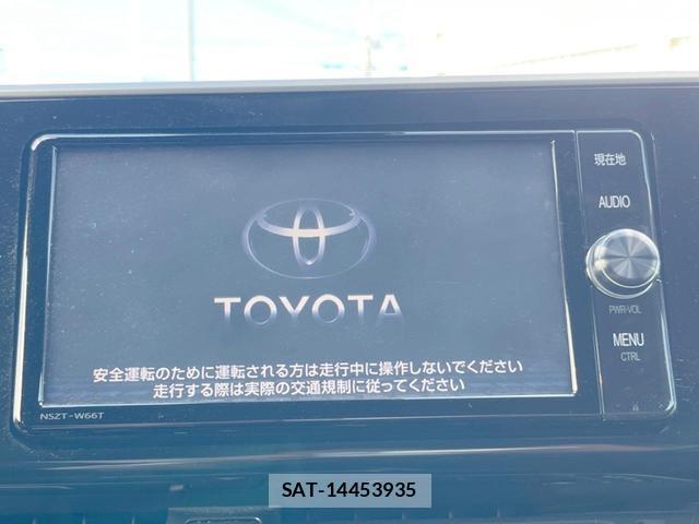 Toyota C-HR 2018-01 8343338-3