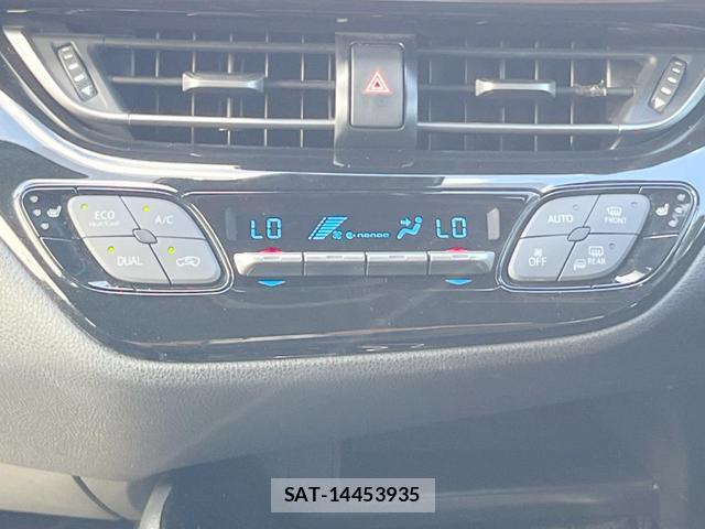 Toyota C-HR 2018-01 8343338-6