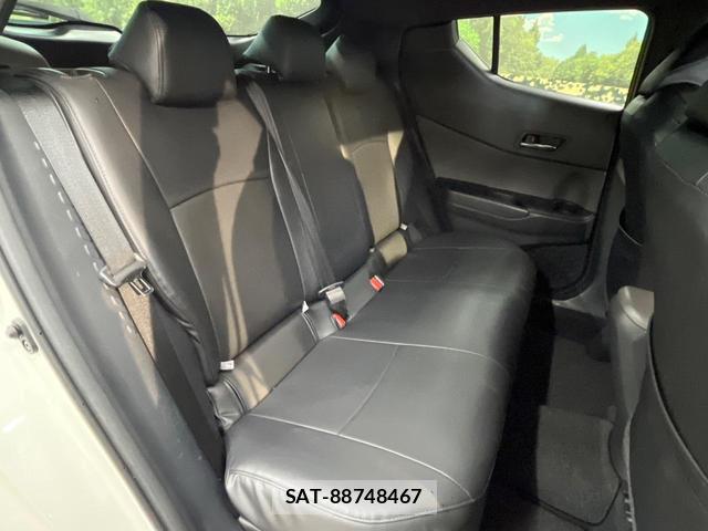 Toyota C-HR 2019-10 8343901-8