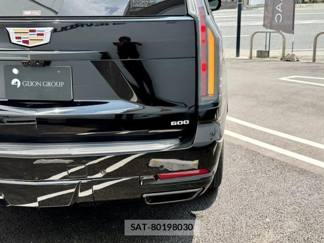 Cadillac ESCALADE 2026-03 8344111-14