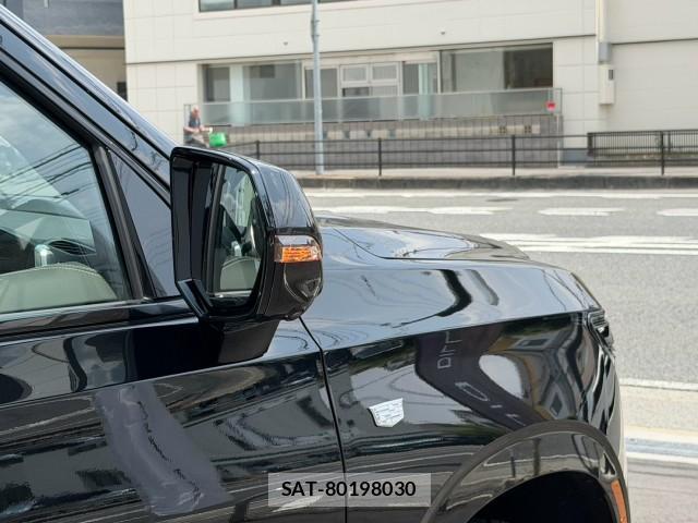 Cadillac ESCALADE 2026-03 8344111-16