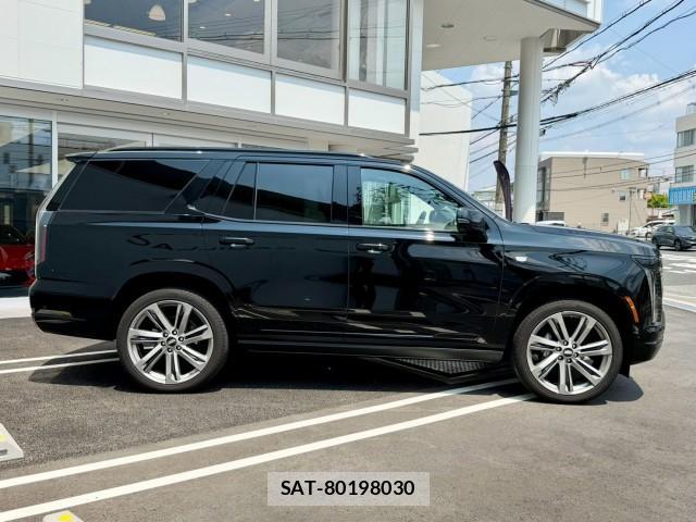 Cadillac ESCALADE 2026-03 8344111-5