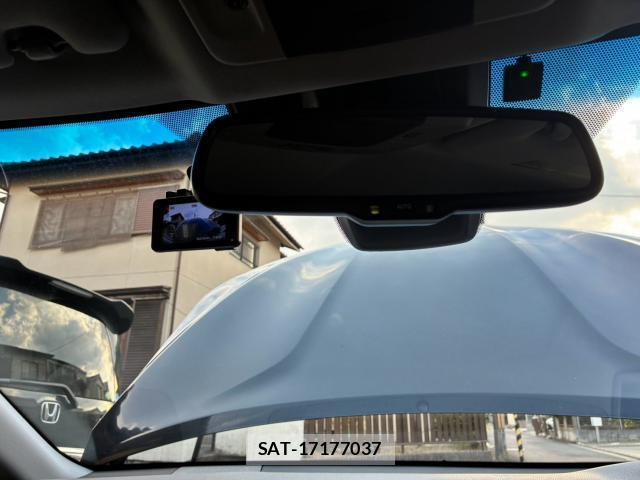 Toyota CAMRY 2017-07 8343750-11
