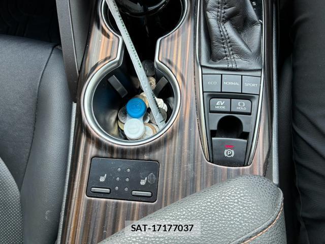 Toyota CAMRY 2017-07 8343750-15