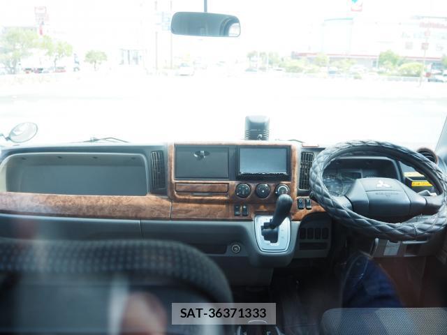 MITSUBISHI FUSO CANTER 2018-12 8343072-6