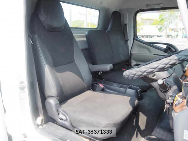MITSUBISHI FUSO CANTER 2018-12 8343072-8