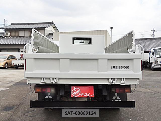 MITSUBISHI FUSO CANTER 2019-08 8343152-1