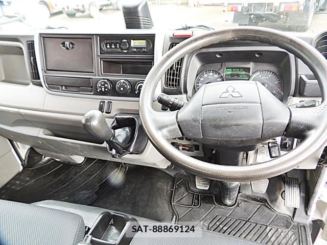 MITSUBISHI FUSO CANTER 2019-08 8343152-2