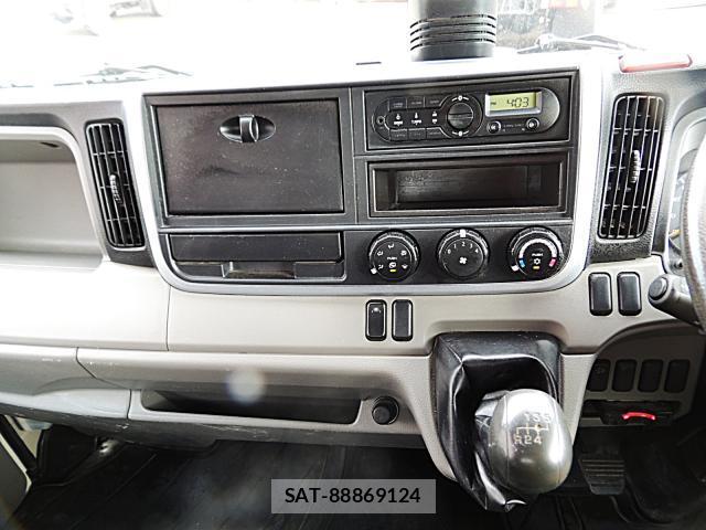MITSUBISHI FUSO CANTER 2019-08 8343152-4