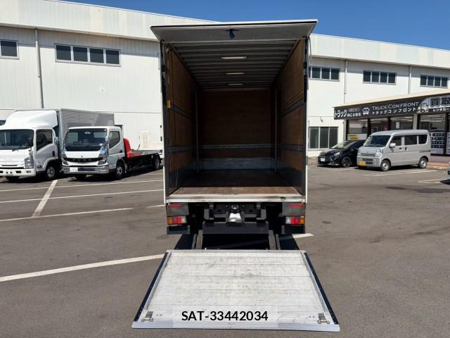 MITSUBISHI FUSO CANTER 2018-02 8343438-9
