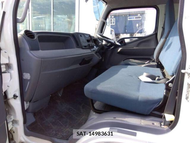 MITSUBISHI FUSO CANTER 2012-06 8343773-2