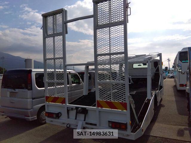 MITSUBISHI FUSO CANTER 2012-06 8343773-4
