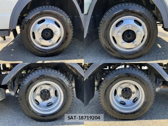 MITSUBISHI FUSO CANTER 2019-07 8343974-8