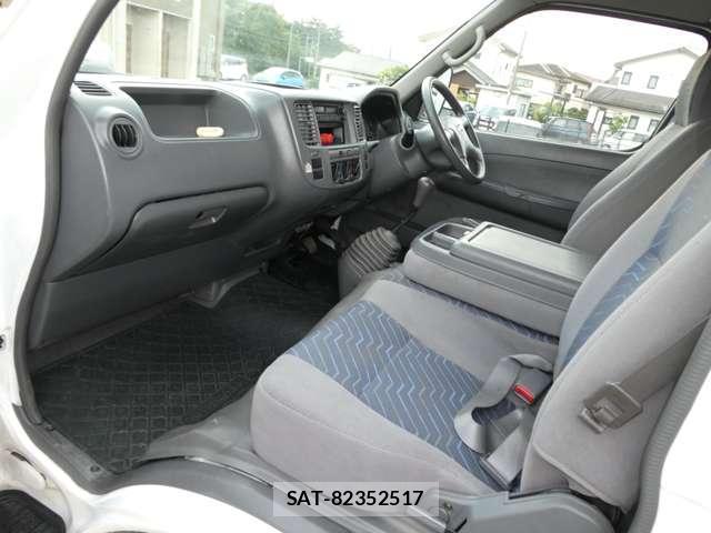 Nissan CARAVAN BUS 2003-03 8343738-15