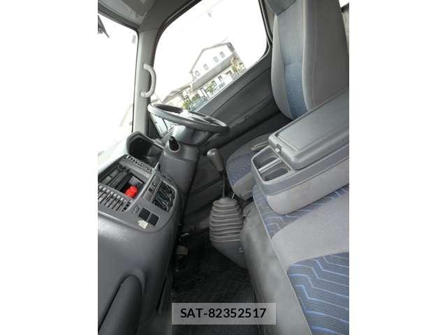 Nissan CARAVAN BUS 2003-03 8343738-17