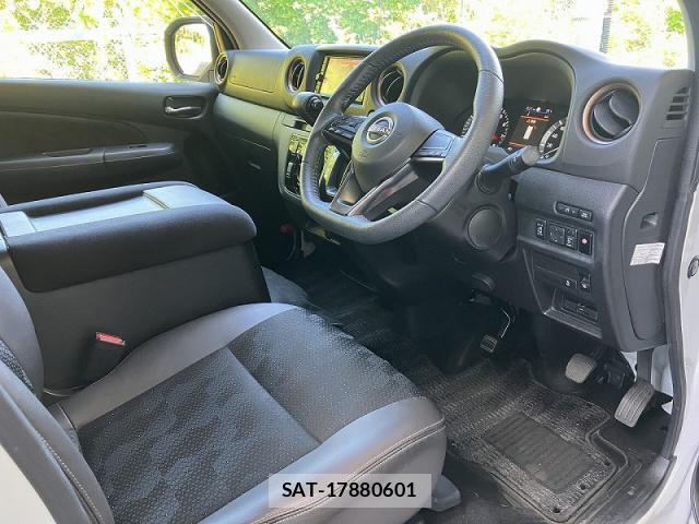 Nissan Caravan 2022-09 8343231-4