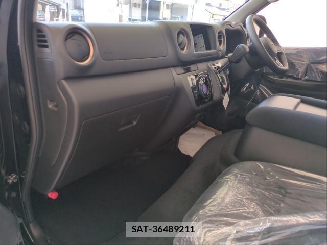 Nissan Caravan 2026-07 8343592-14