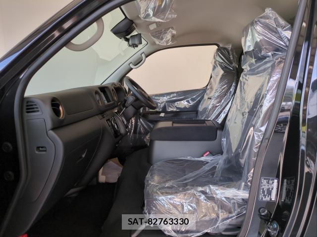 Nissan Caravan 2026-07 8343593-5