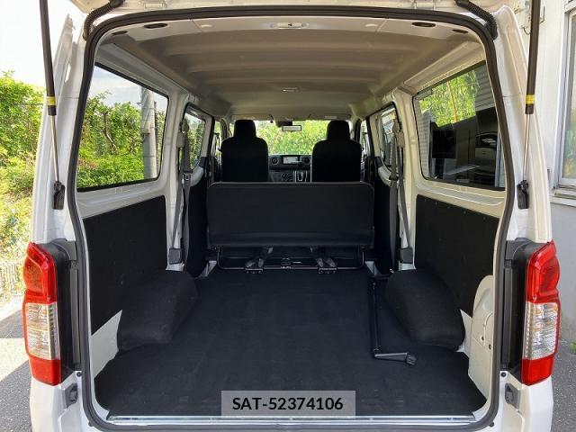 Nissan Caravan 2023-10 8343682-6