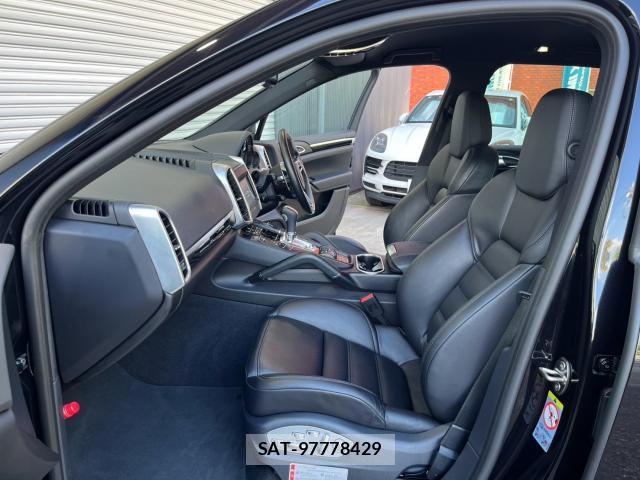Porsche CAYENNE 2015-09 8343060-15