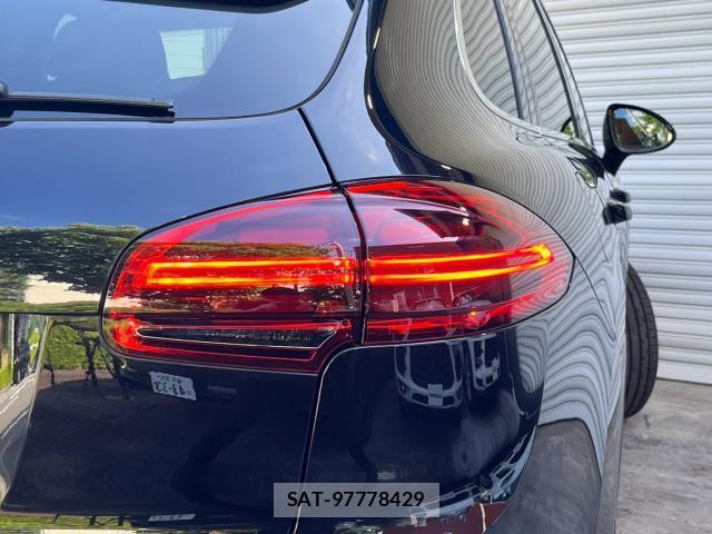 Porsche CAYENNE 2015-09 8343060-3