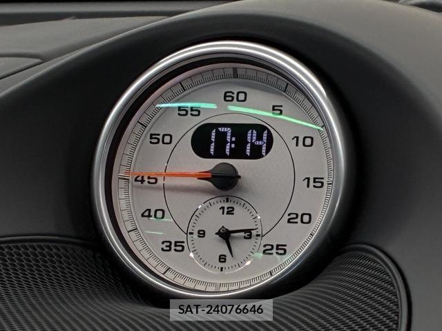 Porsche CAYENNE 2016-01 8343713-13