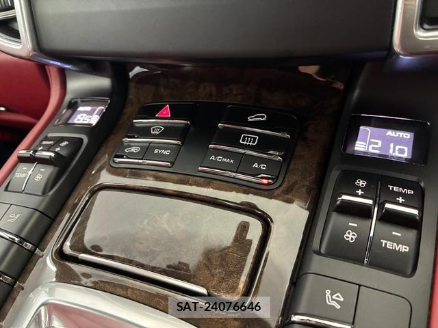 Porsche CAYENNE 2016-01 8343713-14