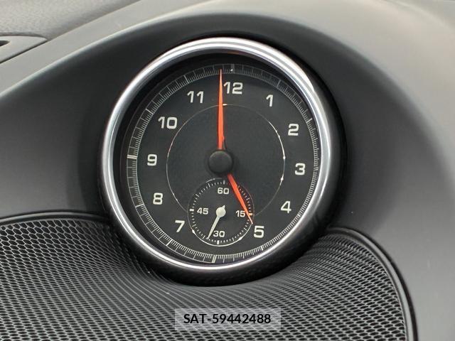 Porsche CAYENNE 2016-12 8343714-14