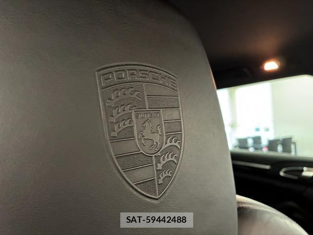 Porsche CAYENNE 2016-12 8343714-19