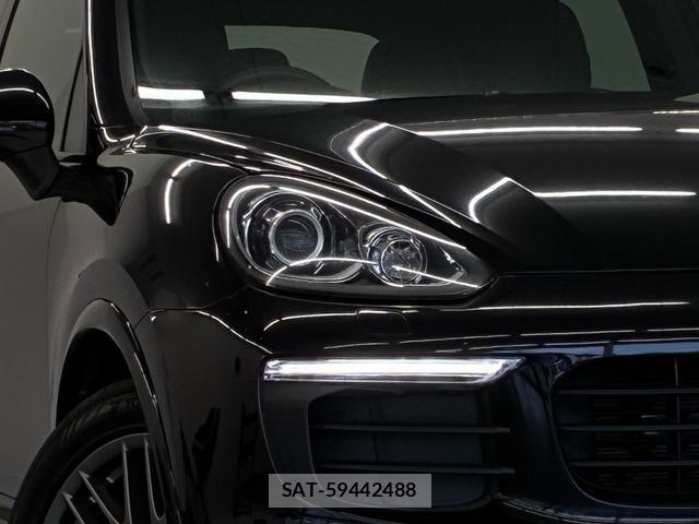 Porsche CAYENNE 2016-12 8343714-2
