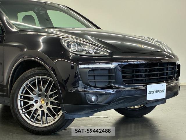 Porsche CAYENNE 2016-12 8343714-4