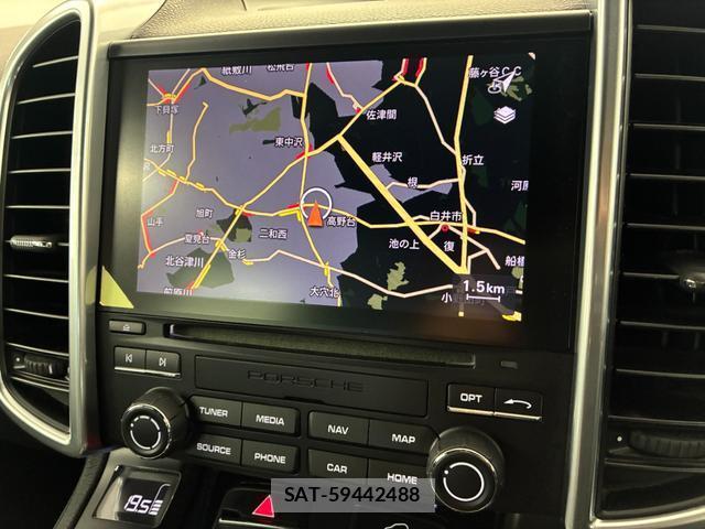 Porsche CAYENNE 2016-12 8343714-9
