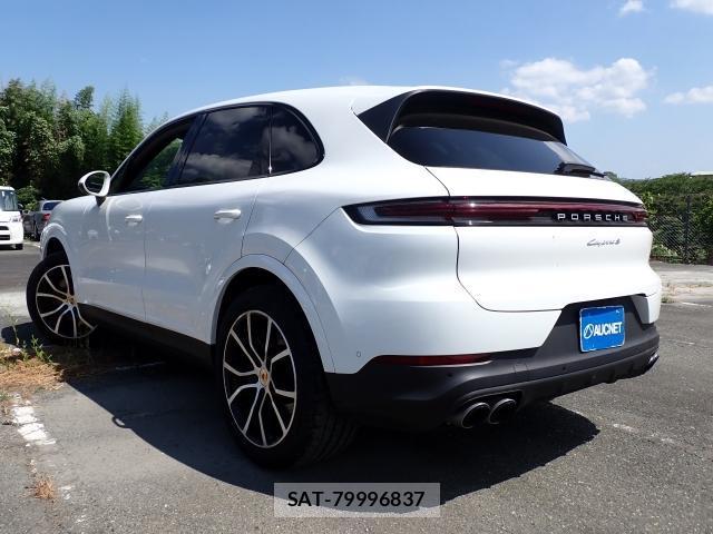 Porsche CAYENNE 2024-03 8343802-1