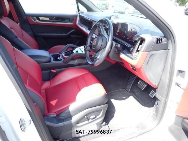 Porsche CAYENNE 2024-03 8343802-2