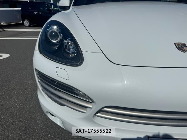 Porsche CAYENNE 2014-02 8343994-10