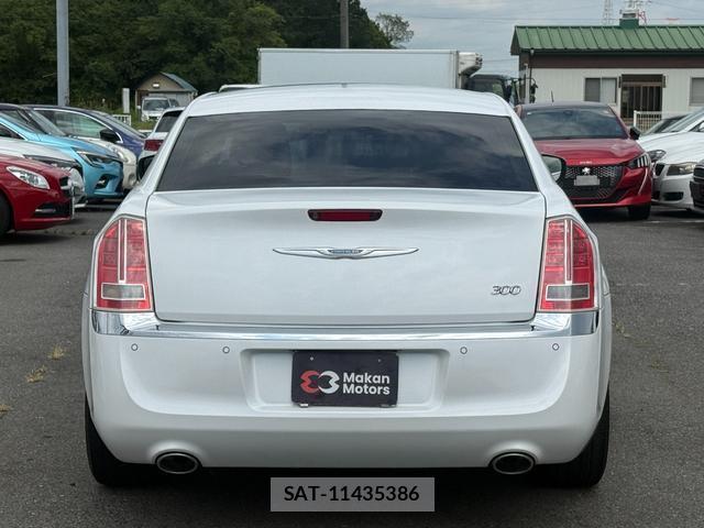 Chrysler 300 2013-07 8343533-10