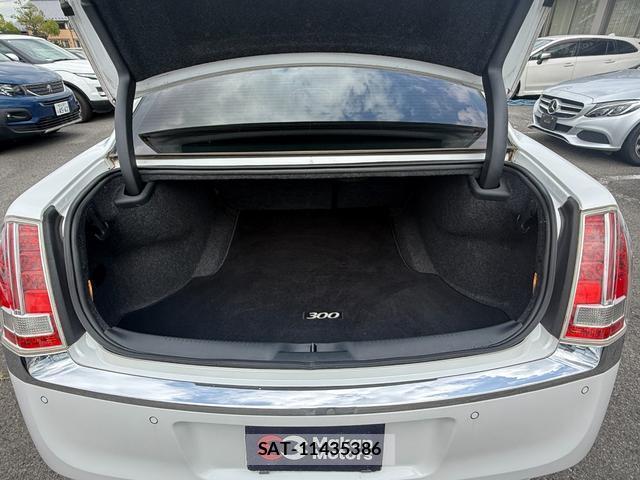 Chrysler 300 2013-07 8343533-14