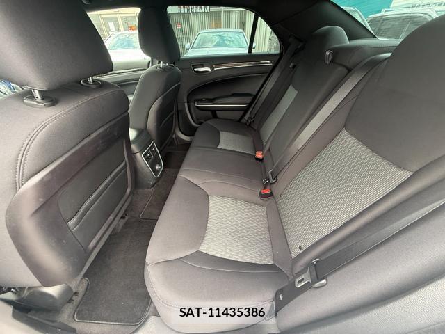 Chrysler 300 2013-07 8343533-16