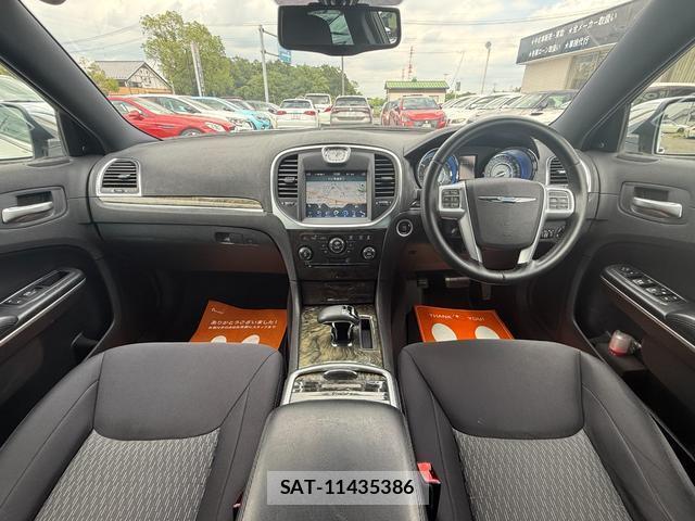 Chrysler 300 2013-07 8343533-3