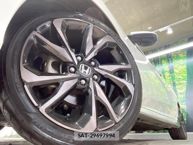 Honda CIVIC 2018-09 8343357-12