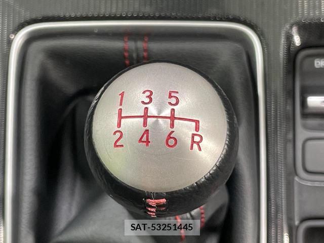 Honda CIVIC 2025-09 8343626-5