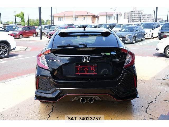 Honda CIVIC 2019-09 8343858-1
