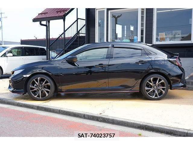 Honda CIVIC 2019-09 8343858-2